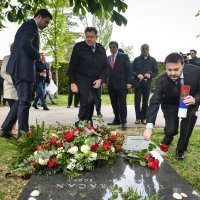 Polaganjem vijenaca SDP obilježio obljetnicu smrti Ivice Račana