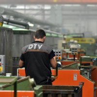 Tvornica vijaka DIV u Kninu