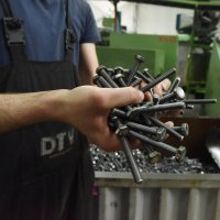 Tvornica vijaka DIV u Kninu