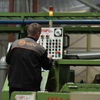 Tvornica vijaka DIV u Kninu