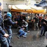 Sukob nezaposlenih s policijom u Napulju 29. travnja 2019.