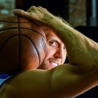 Dirk Nowitzki s loptom