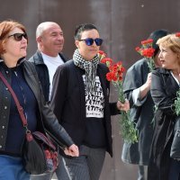 Zadarski SDP povodom praznika rada građanima dijelio karanfile