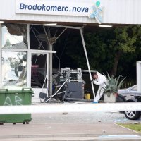 Bankomat dignut u zrak u Kostreni