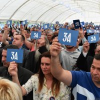 Hrtkovci: Kongres Srpske radikalne stranke pod vodstvom Vojislava Šešelja