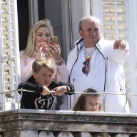 Željko i Fani Kerum s djecom