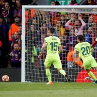 Divock Origi  zabija za 1-0 protiv Barcelone