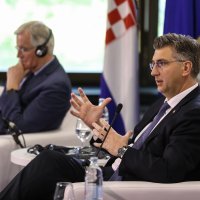 Andrej Plenković i Michel Barnier na dijalogu s građanima Budućnost Europe