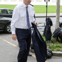 Dolazak članova na sjednicu Predsjedništva HDZ-a i Nacionalnog vijeća