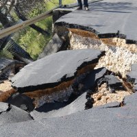 Odron na Jadranskoj magistrali (D8) u mjestu Podgora kod Makarske
