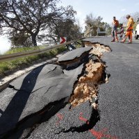 Odron na Jadranskoj magistrali (D8) u mjestu Podgora kod Makarske