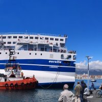 Trajekt Aurelia ulazi u splitsku luku