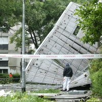 Vjetar otpuhao limeni krov