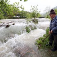 Nabujala rijeka Korana odsjekla selo Korana