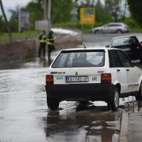 U karlovačkom naselju Logorište Korana se izlila u dvorište kuća