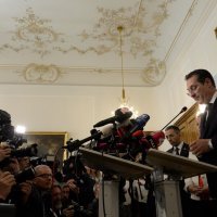 Ostavka Heinz-Christiana Strachea