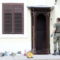 Vojnici boje stražarnicu pred Vladom