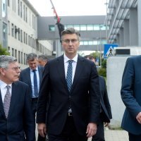 Roboti u KBC-u Zagreb