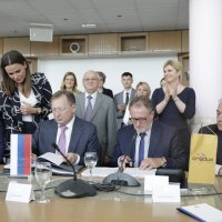 Predsjednica RH nazočila potpisivanju ugovora između Zarubežnjefta i Crodux plina