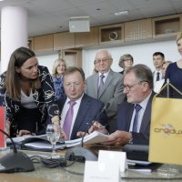 Predsjednica RH nazočila potpisivanju ugovora između Zarubežnjefta i Crodux plina