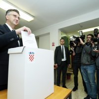 Premijer Andrej Plenković dao svoj glas na izborima za Europski parlament