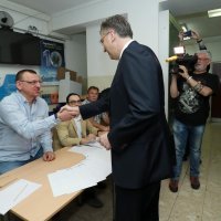 Premijer Andrej Plenković dao svoj glas na izborima za Europski parlament