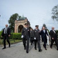 U povodu Dana oružanih snaga RH ministar Krstičević položio vijence na groblju Mirogoj