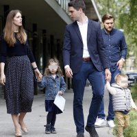 Karlo Ressler s obitelji na svom biračkom mjestu u OŠ Matka Laginje