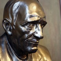 U atriju HNK Šibenik otkrivena je bista Ive Brešana