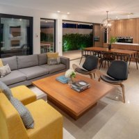 Vila Cypres, Sutivan