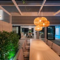 Vila Cypres, Sutivan