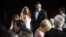 [FOTO/VIDEO] Boksač Filip Hrgović oženio je dugogodišnju djevojku Marinelu Čaja