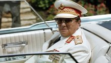 'Prije četrdeset godina umro je vladar Jugoslavije. Vodio je partizane, suprostavio se Staljinu, a volio je cigarete i raskoš'