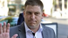 Butković: Vlada će omogućiti stopostotni popust ne samo za djecu s teškoćama u razvoju. Bauk najavio brijanje brade