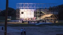 Debakl na novoj zagrebačkoj pozornici uz obalu Save: Tek desetak ljudi na koncertu