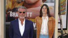 Pierce Brosnan na crveni tepih stigao sa zgodnim sinom Dylanom koji je, baš poput oca, rođen za scenu