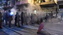 Sve dublji kaos u Hong Kongu, kineska vojska okuplja jedinice na granici