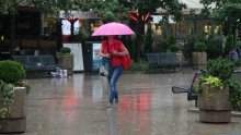 U Zagrebu danas i do 10 stupnjeva hladnije nego u Dalmaciji, jak vjetar otežava promet