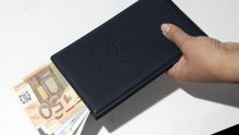 Trećina Srba imala dodir s korupcijom