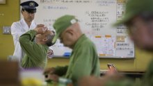 Sve više starijih Japanaca ide u zatvor i raduju se tome