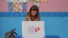 Supruga bivšeg tuniskog predsjednika preminula na dan izbora