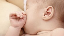 Facebook mijenja odluku, fotke dojenja su OK