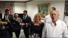 Kolinda Grabar Kitarović zapjevala u New Yorku: 'A sad 'ajmo svi zajedno...!'
