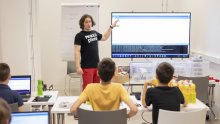 Za djecu i odrasle: Kreće besplatna škola elektronike s Albertom Gajšakom, radionica o osnovama programiranja...