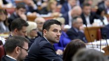 HDZ: Bernardić mora dati ostavku zbog protuzakonita primanja poklona