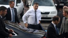 Plenković o Karamarkovoj najavi kandidature za šefa HDZ-a: Svaki član može sudjelovati u toj utakmici