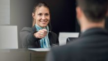 Provjerili smo koje vas banke deru na naknadama, a koje su malo nježnije