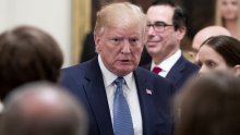 Dvoje ključnih svjedoka nazvali razgovor Trumpa i Zelenskija 'neprimjerenim'