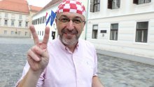 'Vjerujem da su prošli predsjednički izbori u Hrvatskoj pokradeni. Grabar Kitarović poručujem da manje pjeva'