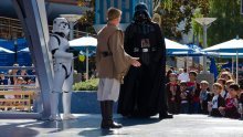 Šefovi Disneyja utukli nevjerojatnih milijardu dolara u novu atrakciju na temu Star Warsa u zabavnim parkovima